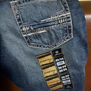 Ariat sz 29x 34 low rise stackable straight leg